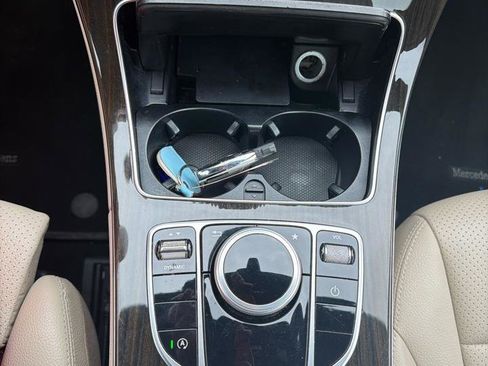 Used 2018 Mercedes-Benz C 300 4MATIC Sedan image 31