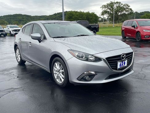 Used 2015 MAZDA MAZDA3 i Touring w/ Technology Package FWD image 7