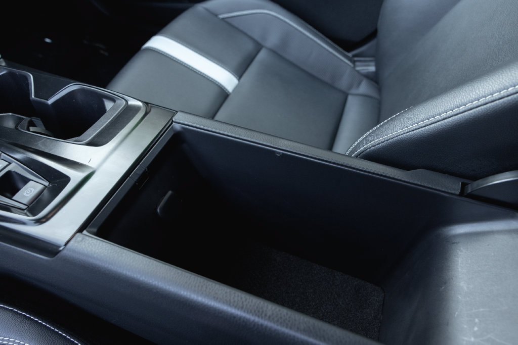 Certified 2025 Toyota Camry SE FWD image 23