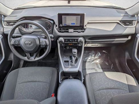 Used 2024 Toyota RAV4 XLE FWD image 17