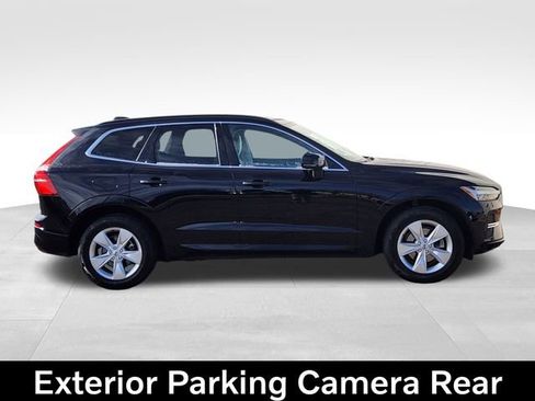 Certified 2022 Volvo XC60 B5 Momentum image 10