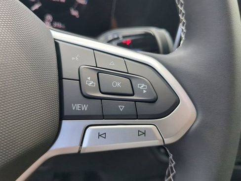 New 2026 Volkswagen Tiguan SE FWD image 29