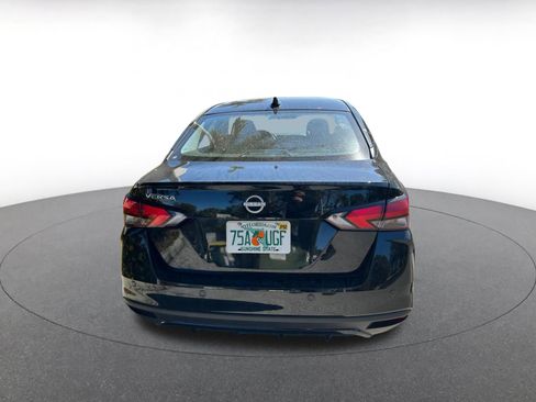 Used 2025 Nissan Versa SV image 16