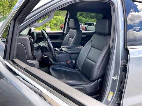 Used 2025 GMC Sierra 1500 SLT AWD/4WD image 9