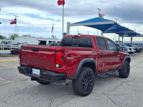 Used 2025 Chevrolet Colorado Trail Boss w/ Off-Road Front Bumper Package AWD/4WD image 2