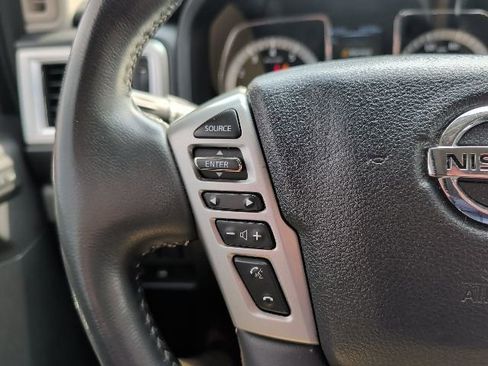 Used 2018 Nissan Titan PRO-4X w/ Pro-4x Convenience Package image 5