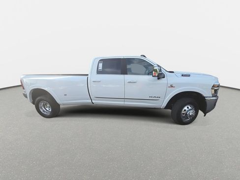 New 2026 RAM 3500 Limited AWD/4WD image 4