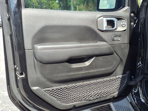 Used 2021 Jeep Wrangler Unlimited Rubicon 4xe w/ Steel Bumper Group image 14