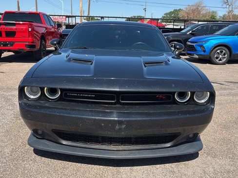 Used 2015 Dodge Challenger R/T Scat Pack w/ Leather Interior Group RWD image 2