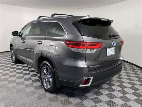 Used 2019 Toyota Highlander Limited Platinum image 6