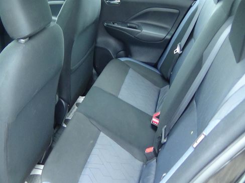 Used 2025 Nissan Versa SV FWD image 11