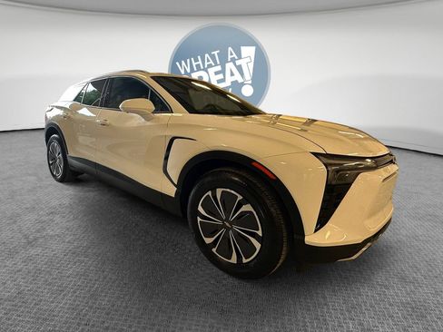 Used 2024 Chevrolet Blazer EV LT AWD/4WD image 1