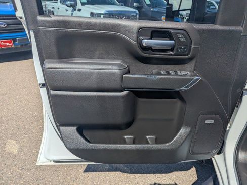 Used 2022 Chevrolet Silverado 2500 LTZ w/ LTZ Plus Package AWD/4WD image 9