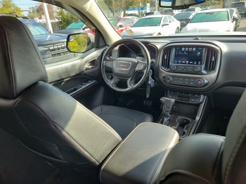 Used 2017 GMC Canyon SLT w/ Driver Alert Package image 13