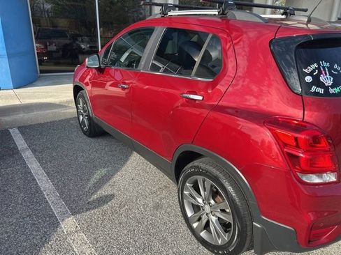 Used 2019 Chevrolet Trax LT w/ Driver Confidence Package AWD/4WD image 5