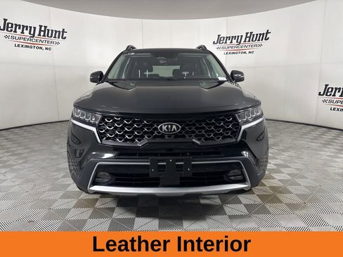 Used 2021 Kia Sorento EX w/ EX AWD X-Line Package image 4