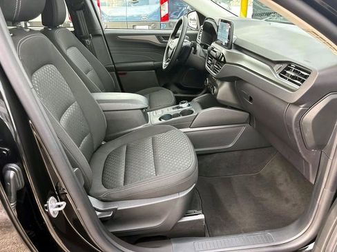 Used 2025 Ford Escape Active w/ Cold Weather Package image 15