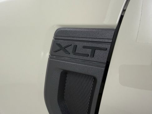 New 2025 Ford Maverick XLT w/ XLT Luxury Package image 10