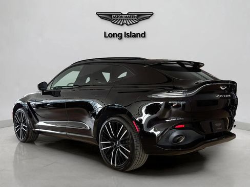 Used 2024 Aston Martin DBX image 4