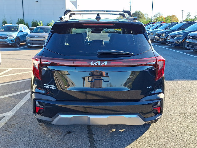 Used 2024 Kia Seltos SX w/ SX Sunroof Package AWD/4WD image 5