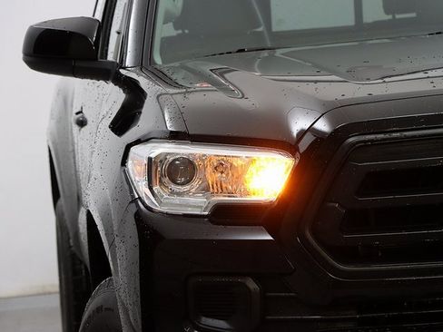 Used 2023 Toyota Tacoma SR image 4