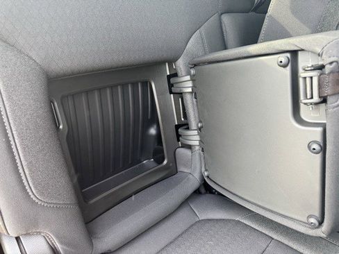 Used 2022 Chevrolet Silverado 1500 LT Trail Boss w/ Safety Package image 32