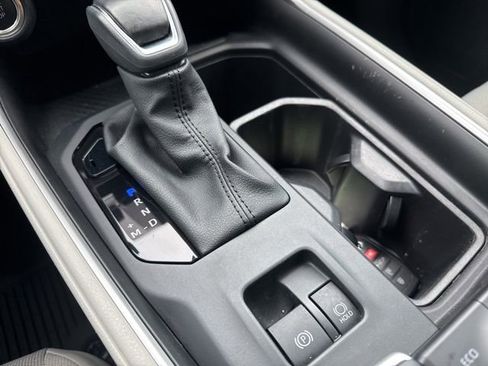 Used 2025 Toyota Grand Highlander FWD image 33