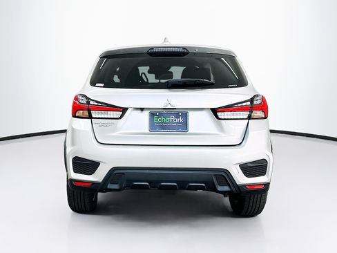 Used 2025 Mitsubishi Outlander Sport ES AWD/4WD image 7