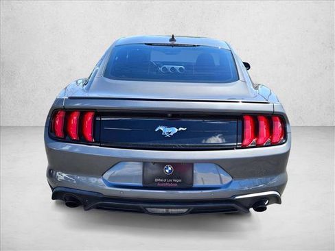 Used 2022 Ford Mustang Premium image 7
