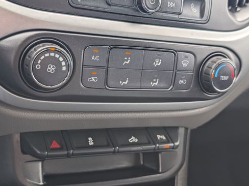 Used 2021 Chevrolet Colorado W/T w/ WT Convenience Package image 24