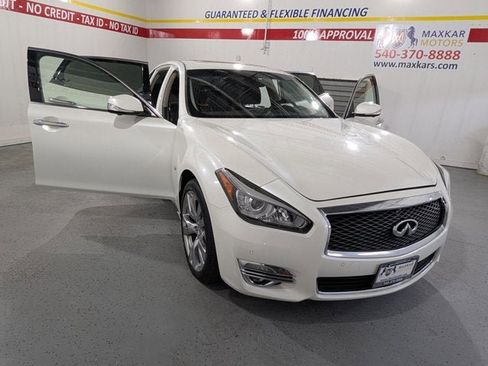 Used 2016 INFINITI Q70 L 3.7 w/ Deluxe Touring Package image 9