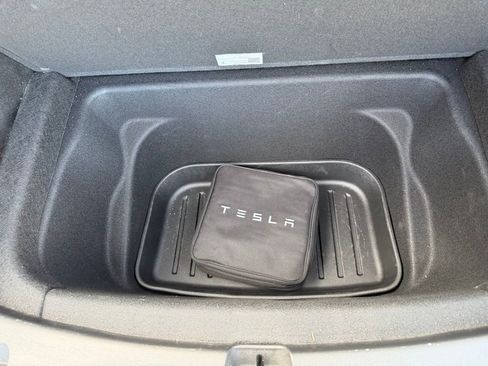 Used 2022 Tesla Model Y Performance image 40