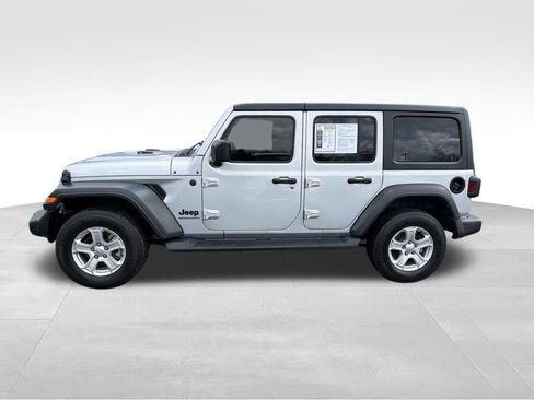 Used 2023 Jeep Wrangler Sport S image 8