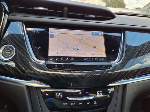 Certified 2023 Cadillac XT6 Premium Luxury image 24