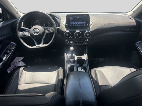 Used 2022 Nissan Sentra SR w/ SR Premium Package FWD image 18