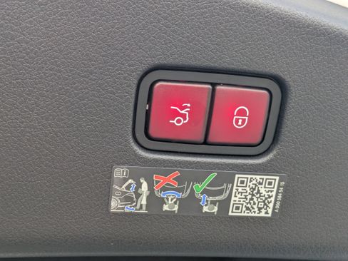 Certified 2025 Mercedes-Benz CLE 53 AMG 4MATIC Coupe image 13