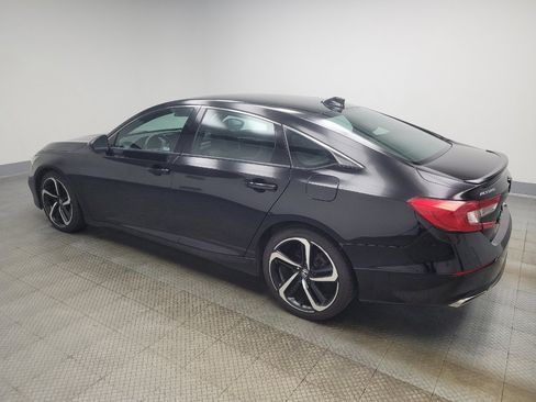Used 2018 Honda Accord Sport image 3