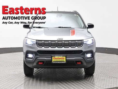 Used 2022 Jeep Compass Trailhawk w/ Trailhawk Elite Group AWD/4WD image 2