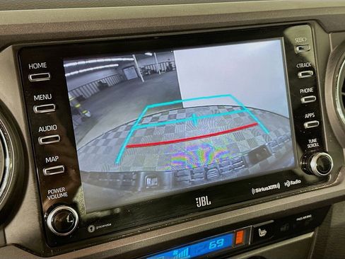 Used 2023 Toyota Tacoma TRD Off-Road image 15