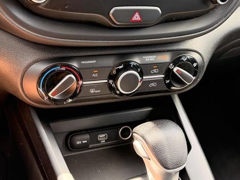 Used 2022 Kia Soul LX w/ Technology Package FWD image 26