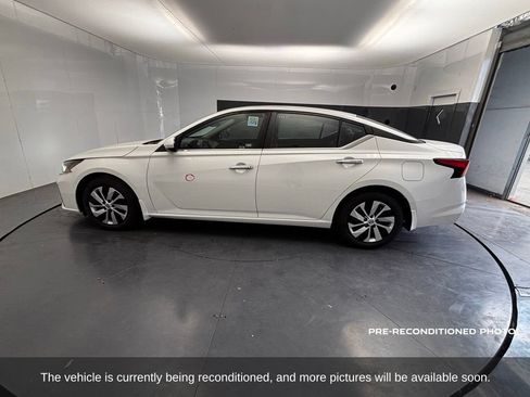 Used 2023 Nissan Altima 2.5 S FWD image 5
