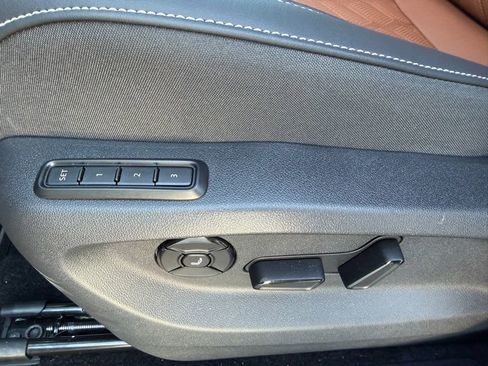 Used 2026 Volkswagen Tiguan SEL R-Line image 21