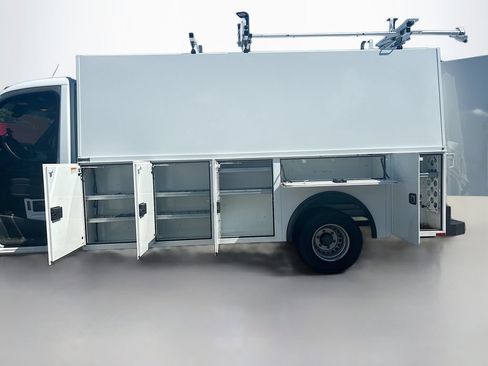 Used 2020 Mercedes-Benz Sprinter 4500 image 10