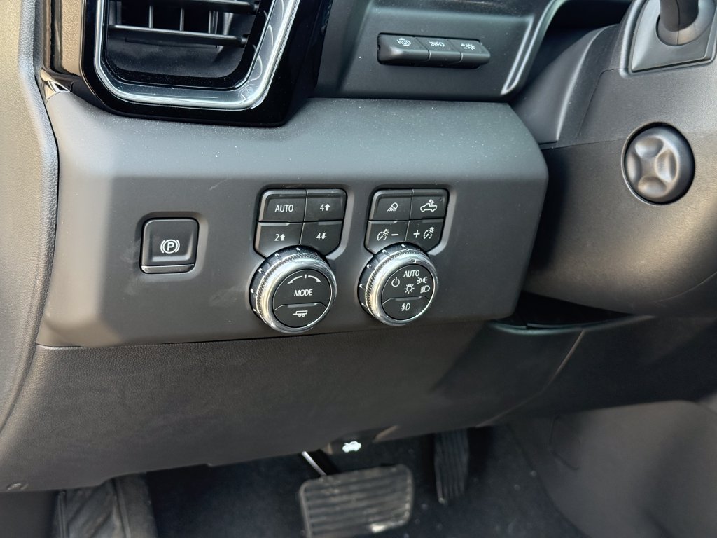 New 2026 GMC Sierra 1500 Denali AWD/4WD image 19