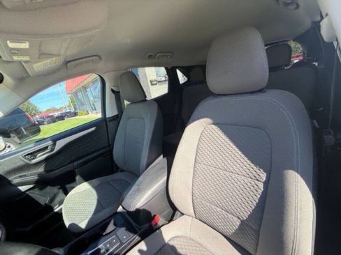 Used 2022 Ford Escape SE AWD/4WD image 10