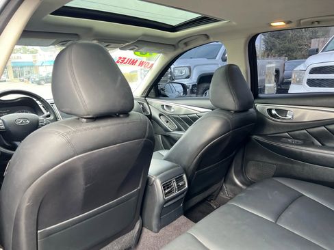 Used 2015 INFINITI Q50 w/ Moonroof Package image 10