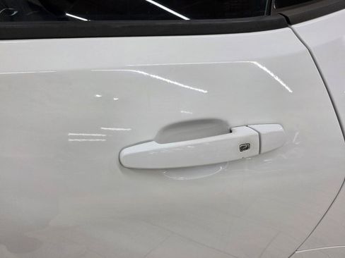 Used 2017 Chevrolet Camaro LT RWD image 13