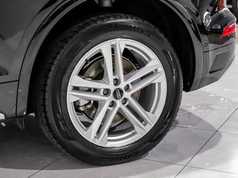 Used 2024 Audi Q5 e Prestige w/ Prestige Package image 69