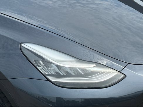 Used 2020 Tesla Model Y Long Range image 28