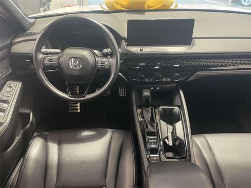 Used 2024 Honda Accord Sport image 11